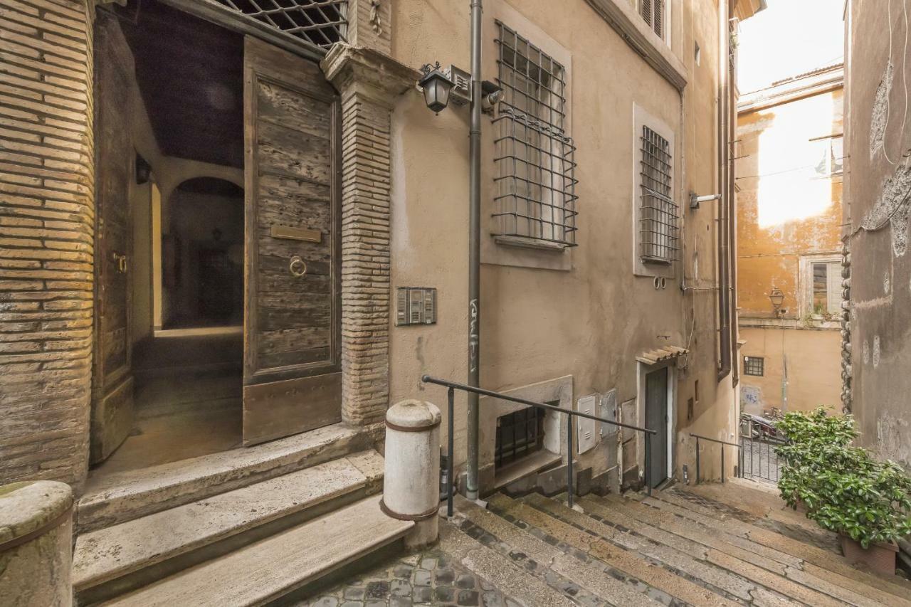 Two Bedrooms With Solarium With View On San Peter Church And Sant'angelo Castle Apartamento *
